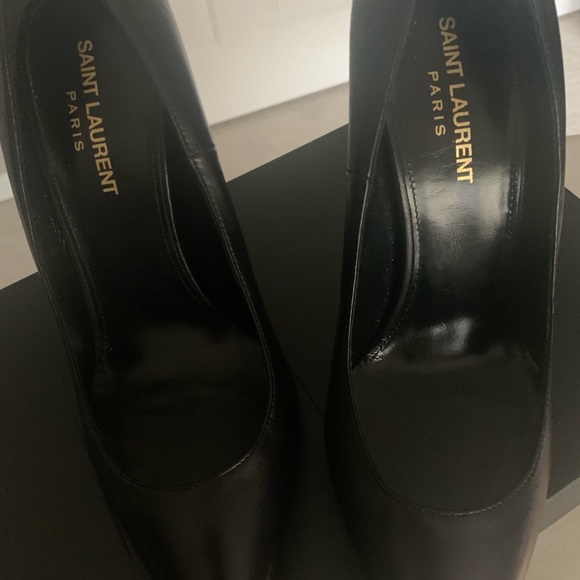 *AUTHENTIC* Black YSL Pumps - Picture 3 of 3